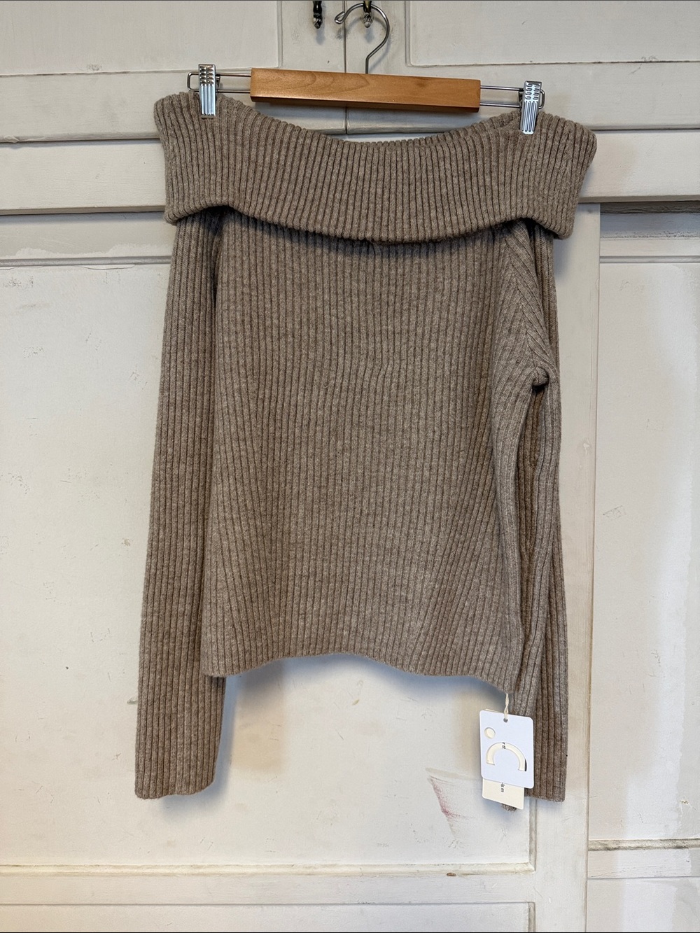 Wool-Blend Plain Off-Shoulder Sweater